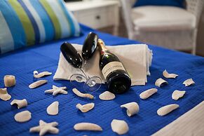 Gold and Blue Luxurious Apartment