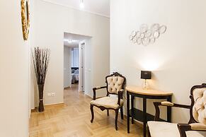 High Class Huge Central Apartment