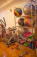 Adler Lady Guesthouse - Women Only