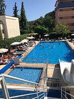 Monna Roza Beach Resort Hotel