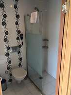 Monna Roza Beach Resort Hotel