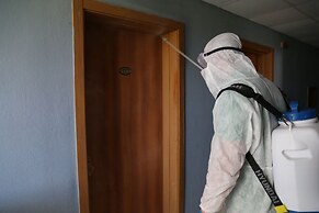 Monna Roza Beach Resort Hotel