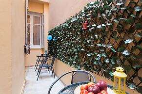 Central Safe Smart Apartment