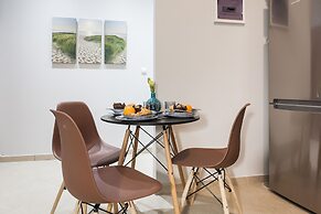 Central Safe Smart Apartment