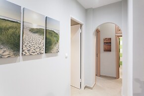 Central Safe Smart Apartment