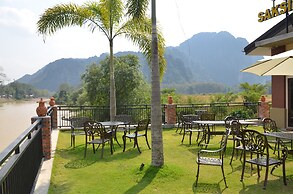 Saksiri Riverside Boutique Hotel