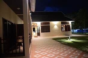 Saksiri Riverside Boutique Hotel