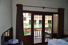 Saksiri Riverside Boutique Hotel