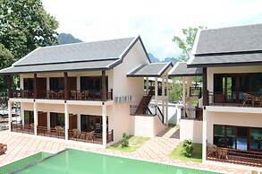 Saksiri Riverside Boutique Hotel