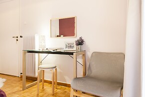 Big Central Metro Station Apartment 2