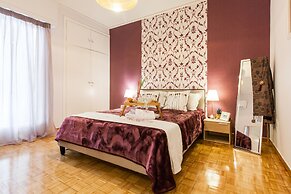 Big Central Metro Station Apartment 2