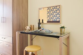 Big Central Metro Station Apartment 2