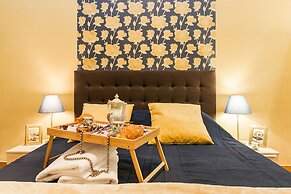 Big Central Metro Station Apartment 2