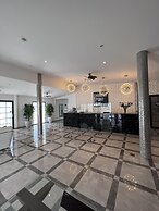 Marina Point Bay Resort