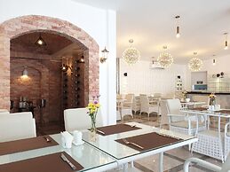 Marina Point Bay Resort