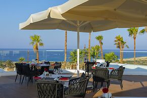 Leonardo Crystal Cove & Spa by the sea - Adults Only