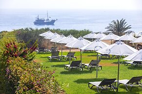 Leonardo Crystal Cove & Spa by the sea - Adults Only