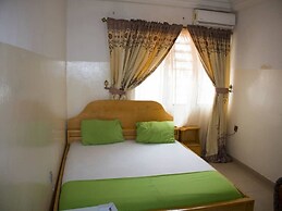 Elizz Guest House