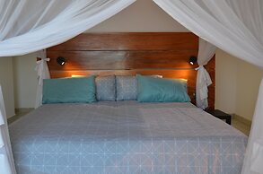 Gin and Jack Beach House