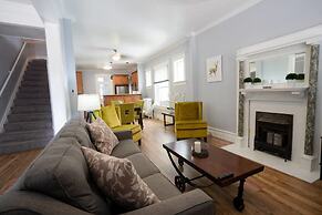 The Colorado Clubhouse in Capitol Hill