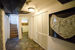 The City Park Cottage With Home Theater