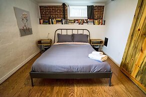 The City Park Cottage With Home Theater