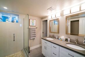 Sloan's Lake Mid-mod Escape