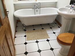 4 Bedroom House Stratherrick