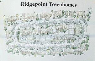126 Ridgepoint 3 Bedroom Townhouse by RedAwning
