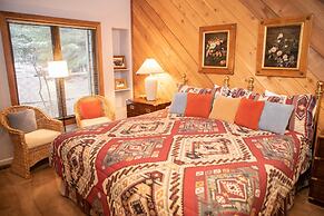 126 Ridgepoint 3 Bedroom Townhouse by RedAwning