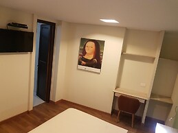 The Cranky Croc Hostel