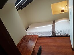 The Cranky Croc Hostel