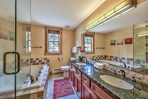 Luxury Three Bedroom Mountain Escape at Kirkwood Townhouse by RedAwnin