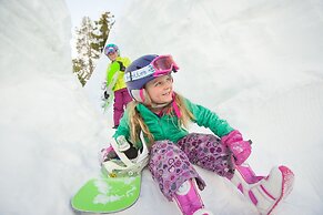 Luxury 2br + Loft, Lodge At Kirkwood Unbeatable Location 2 Bedroom Con