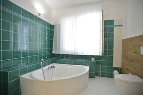 Arenosu a pochi Km dalle spiagge