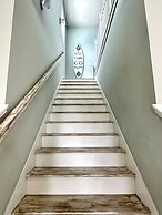 Bay Side 4 Bedroom Home by RedAwning