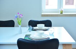 Studio Apt Orchard on Rokova St