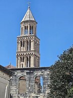 Studio Apt Orchard on Rokova St