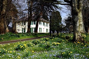 Elm Grove Country House