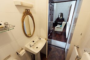 Elm Grove Country House