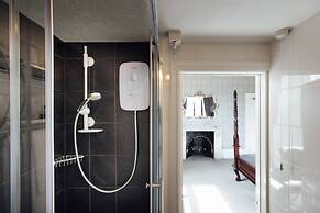 Elm Grove Country House