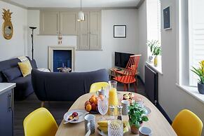 Dream Stays Bath - Beau Street