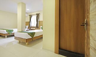 Itsy Hotels Jansi Residency