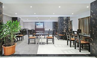 Itsy Hotels Jansi Residency