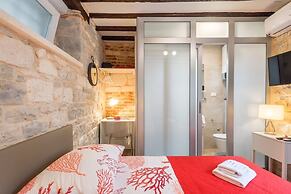 Apartments & Rooms Dujam