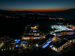 Caretta Paradise Resort & Waterpark