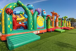 Caretta Paradise Resort & Waterpark