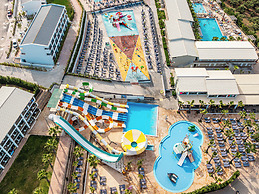 Caretta Paradise Resort & Waterpark