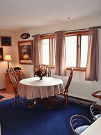 Bear Trap Apartments - Full Kitchen