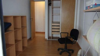 Sunny 2 Bedroom Apartment